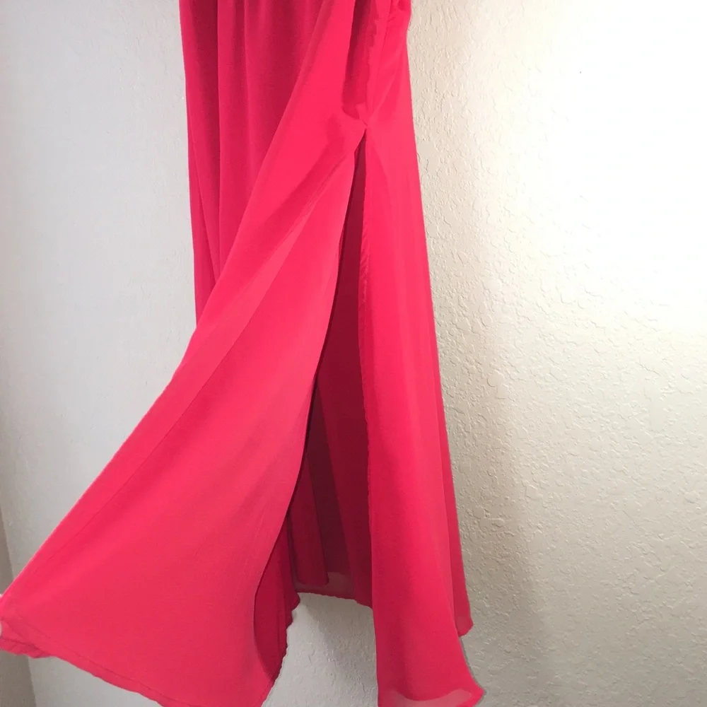 Tinley Road Red lined skirt side slit size Large